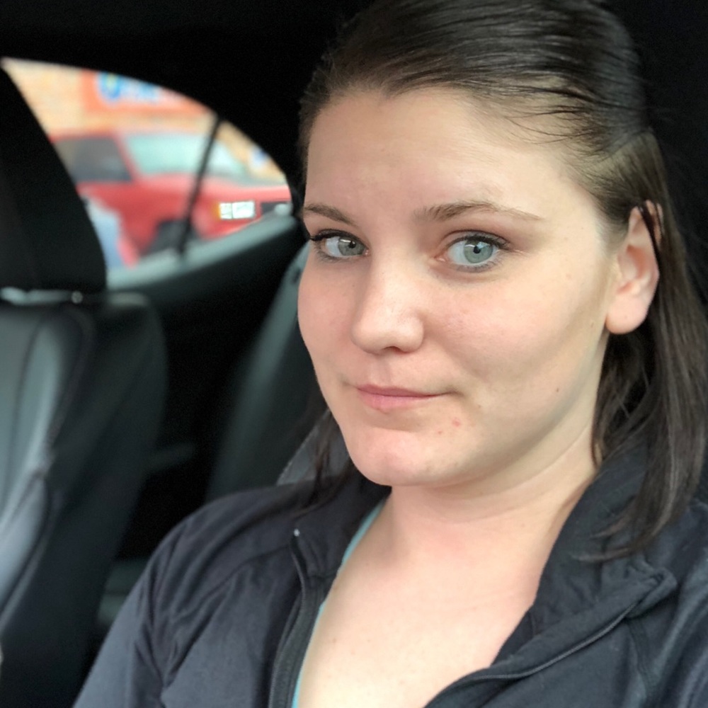 Meet your Posher, April